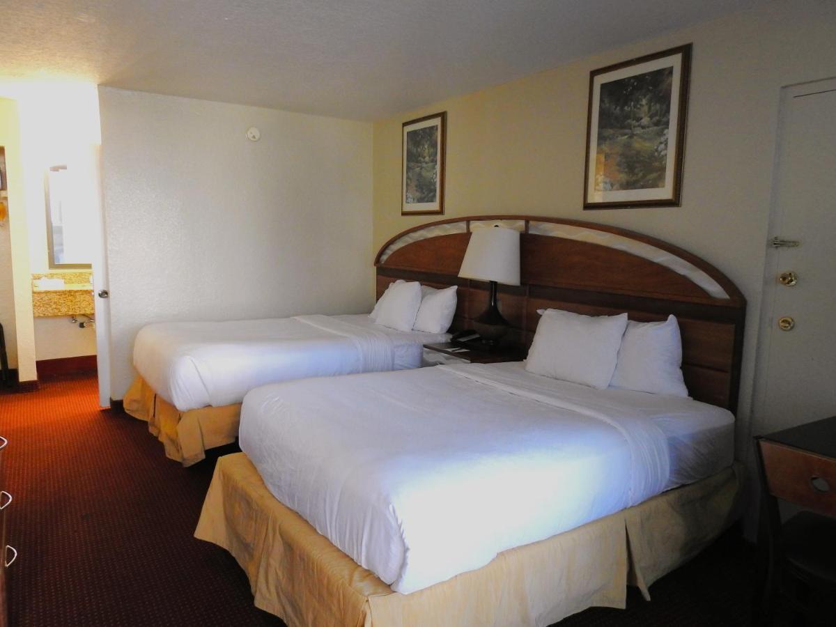 Howard Johnson By Wyndham Orlando-International Drive Экстерьер фото