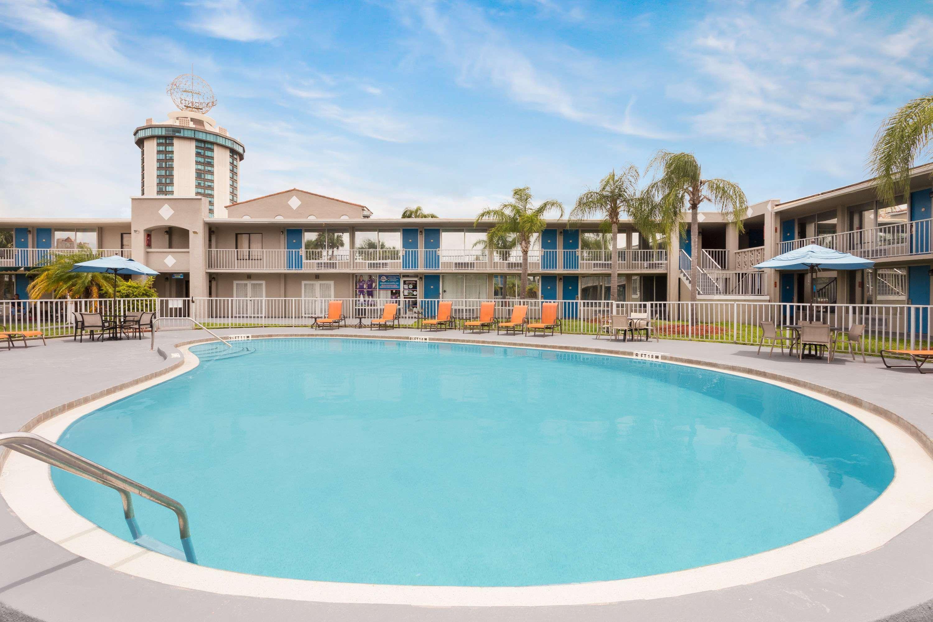 Howard Johnson By Wyndham Orlando-International Drive Экстерьер фото