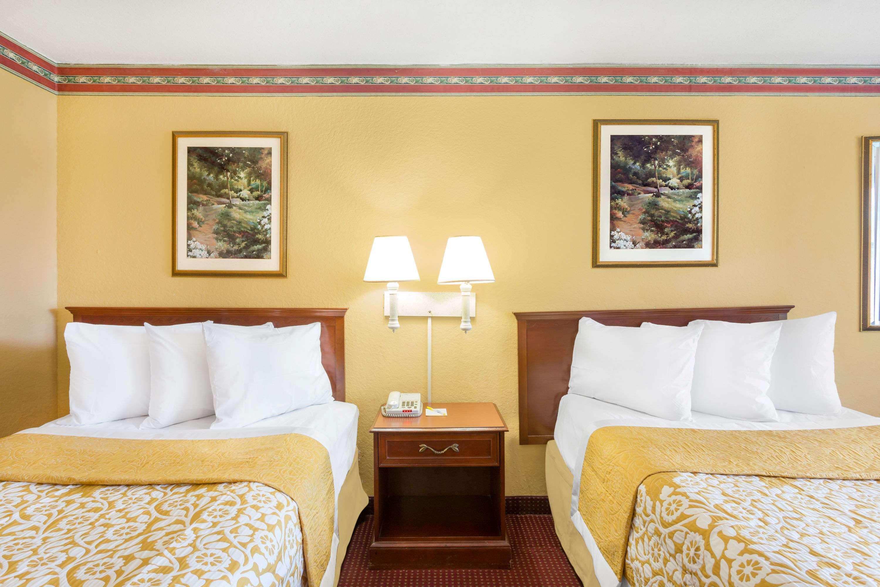 Howard Johnson By Wyndham Orlando-International Drive Экстерьер фото